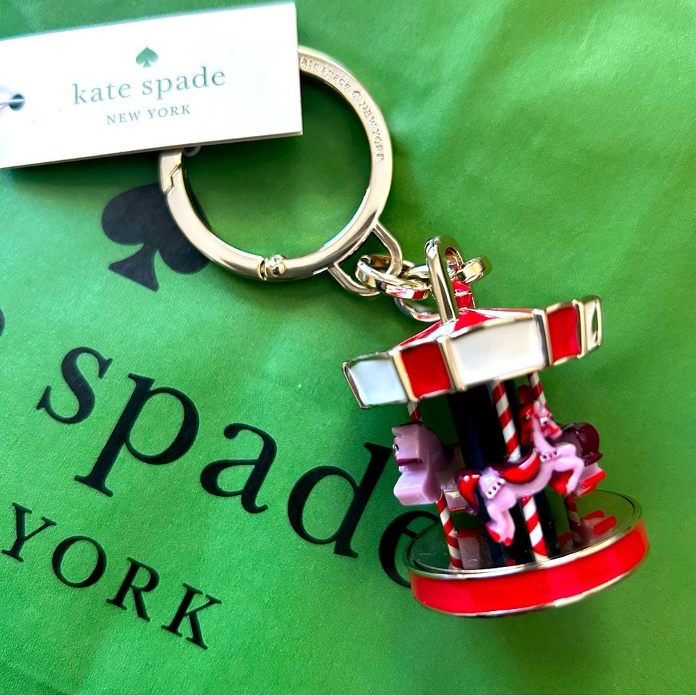 Kate Spade ✨🎁🎠 carousel keychain charm NWT